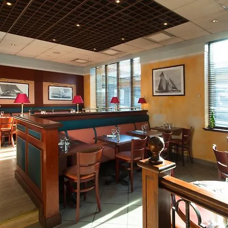 Grand De La Seine Hotel 4*