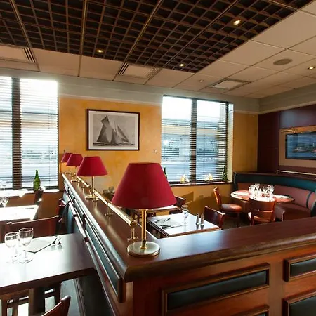 호텔 Grand De La Seine 4*