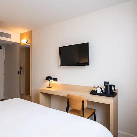 Grand De La Seine Hotel