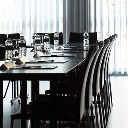 Grand De La Seine Hotel