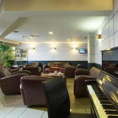 Grand De La Seine Готель 4*