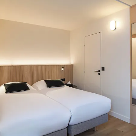 Готель Grand De La Seine 4*