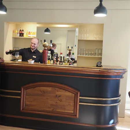 Grand De La Seine Hotel 4*