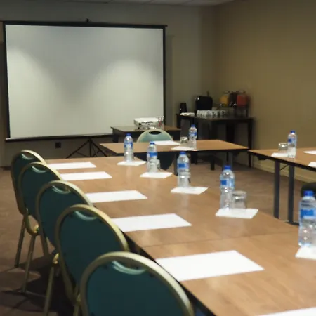 Grand De La Seine 4* Rouen