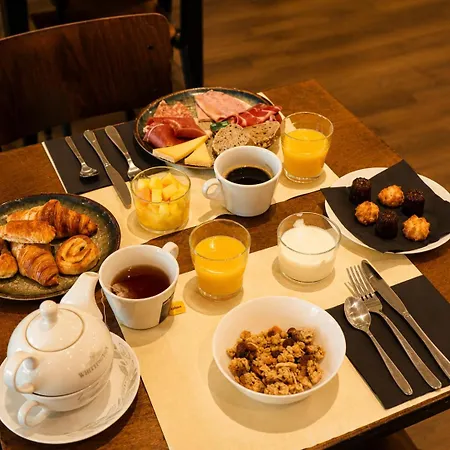 Hotel Grand De La Seine 4*